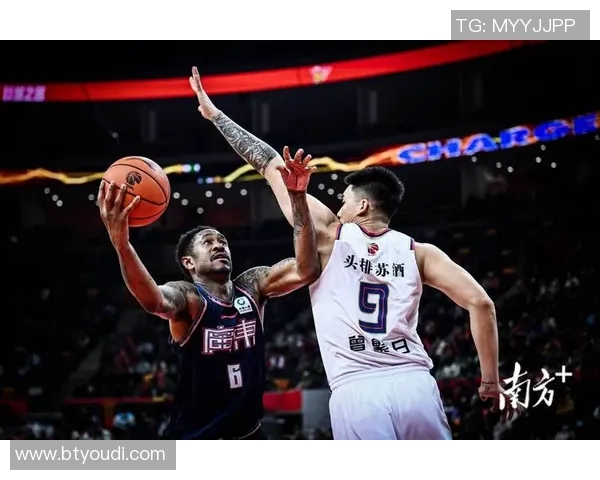 徐远征南京同曦队内训练赛中的防守集锦，真不错！