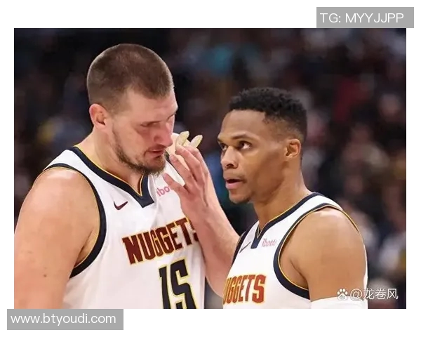 NBA:雄鹿队助教哈姆谈在湖人队执教威少的感受,为了球队平衡,我只能让他打替补 NBA:雄鹿队助教哈姆谈在湖人队执教威少的感受,为了球队平衡,我只能让他打替补