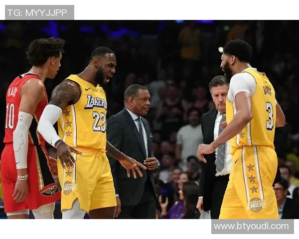 起伏太大！凤凰首节36分&第二节仅得12分，半场落后4分