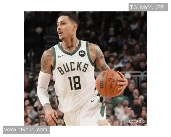 队记:雄鹿有意追莫兰特搭档字母 交易筹码大概率以库兹马为核心 队记:雄鹿有意追莫兰特搭档字母 交易筹码大概率以库兹马为核心